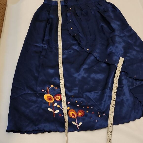 Vintage DA FU GUI  embroidered  100%Silk skirt  size (34) small - Picture 6 of 7